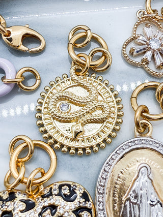 Charm médaille serpent