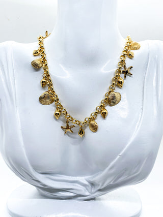 Collier breloques coquillages