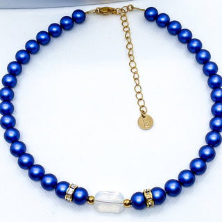 Collier Perles de Cristal L’Imperial Bleu : collier choker ou ras de cou, perles de cristal Swarovski, perle centrale taille émeraude