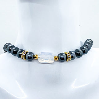 Collier Perles de Cristal L’Imperial Noir : collier choker ou ras de cou, perles de cristal Swarovski, perle centrale taille émeraude