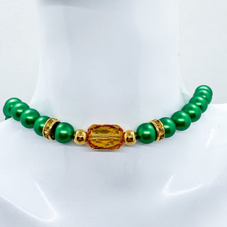 Collier Perles de Cristal L’Imperial Vert : collier choker ou ras de cou, perles de cristal Swarovski, perle centrale taille émeraude